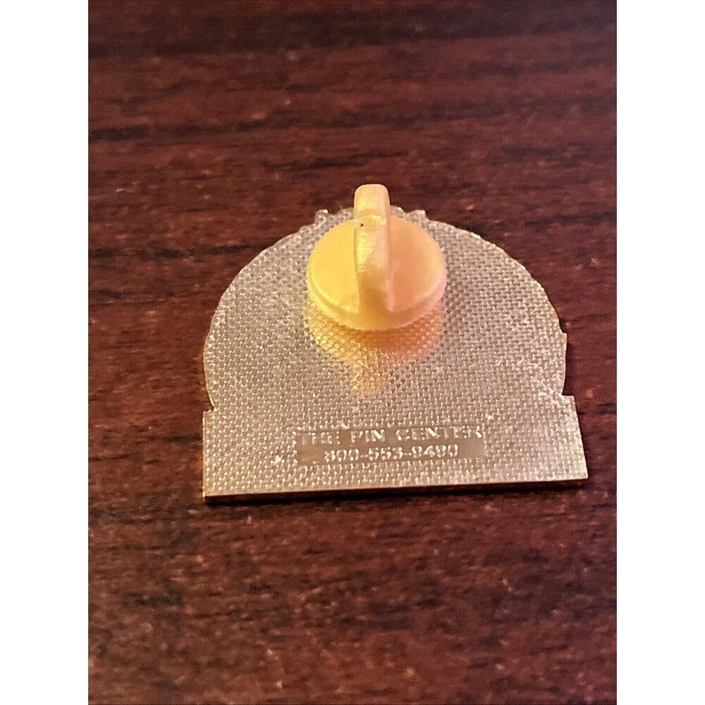 Outback Steakhouse 2002 Easter Koala‎ Lapel Hat Pin